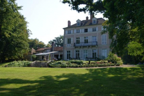 Le Chateau De La Vierge